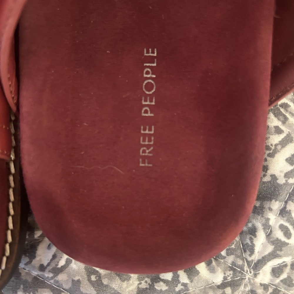 NWOT Free People Sage Sandals with Gold Buckles - Picture 6 of 7